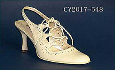 細節之藝 鞋類配件的創新與風尚